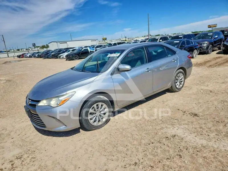 2016 Toyota CAMRY фото