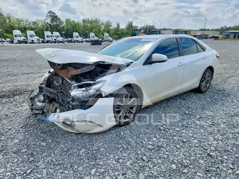 2016 Toyota CAMRY фото