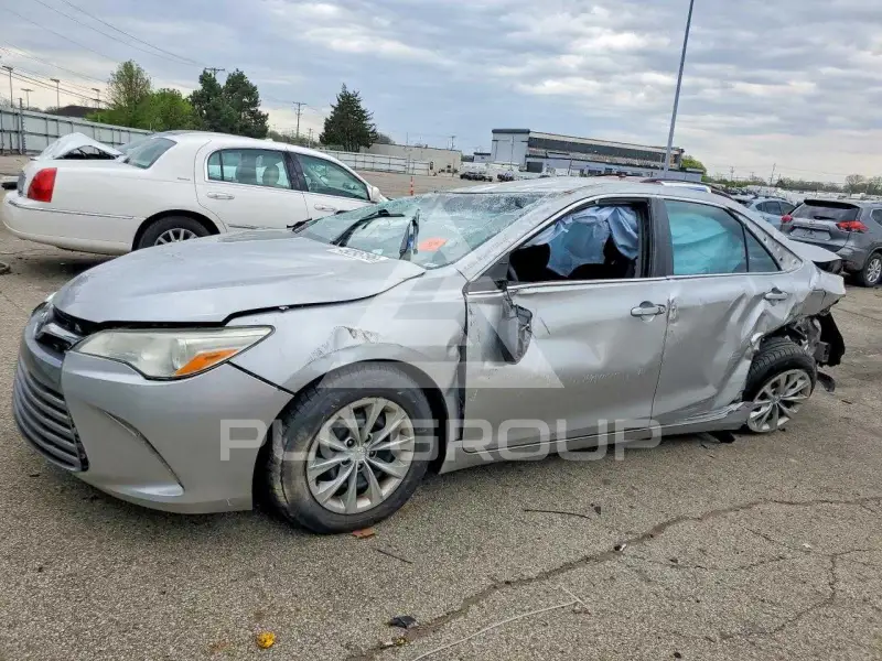 2016 Toyota CAMRY фото