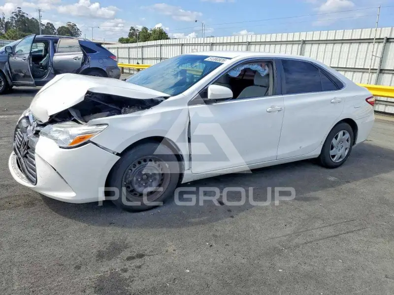 2016 Toyota CAMRY фото