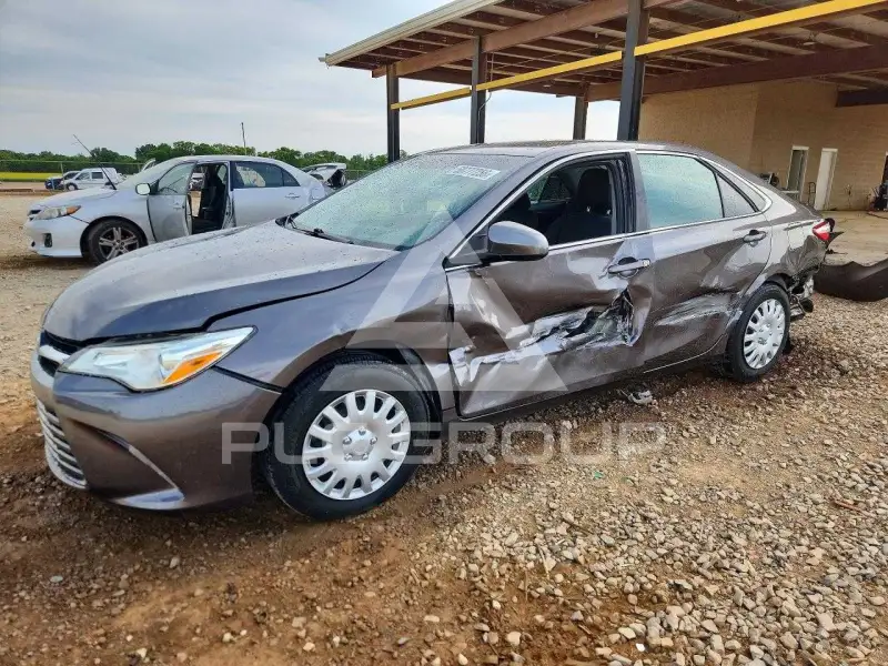 2016 Toyota CAMRY фото