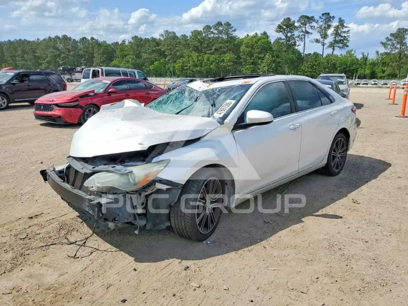 2016 Toyota CAMRY фото