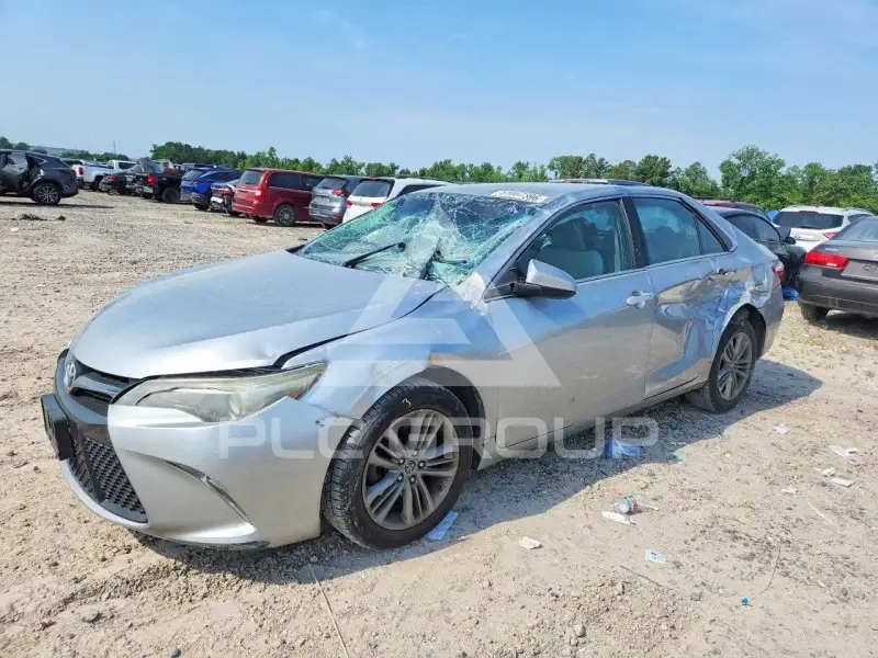 2016 Toyota CAMRY фото