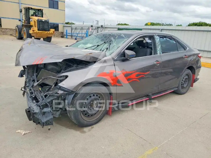 2016 Toyota CAMRY фото