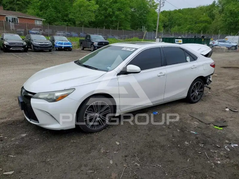 2016 Toyota CAMRY фото