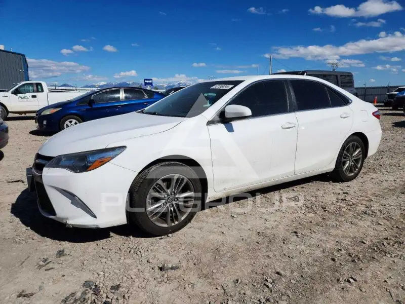 2016 Toyota CAMRY фото