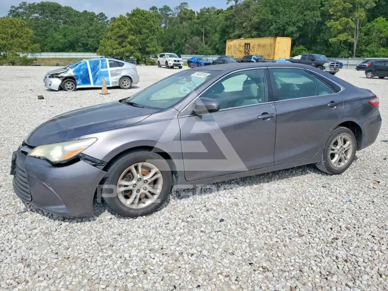 2016 Toyota CAMRY фото