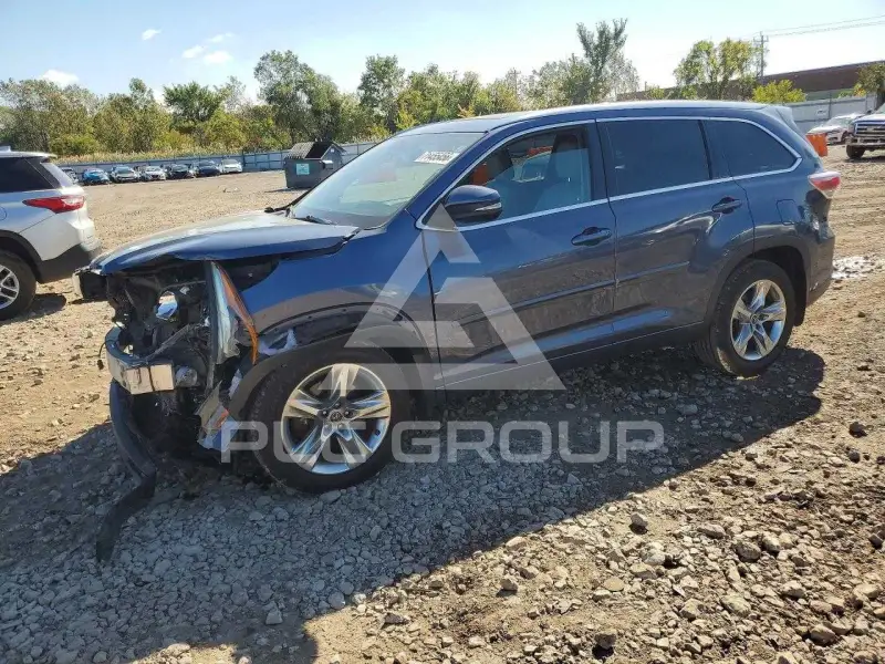 2016 Toyota Highlander photo