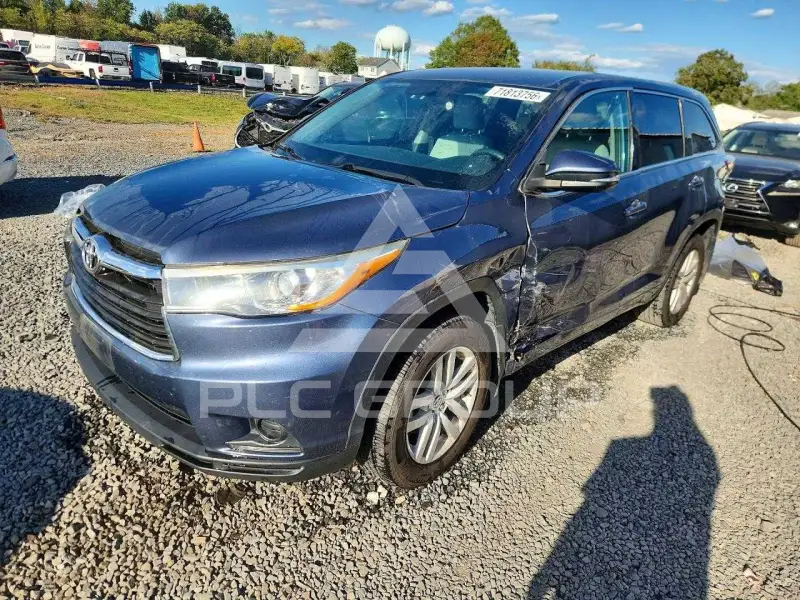 2016 Toyota Highlander photo