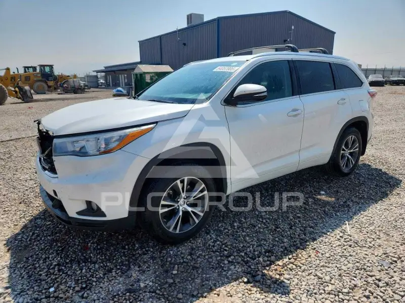 2016 Toyota Highlander фото