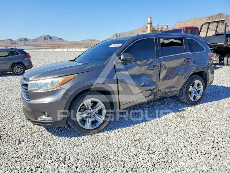2016 Toyota Highlander photo