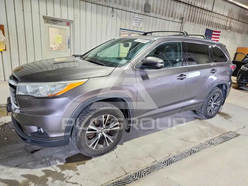 2016 Toyota Highlander фото