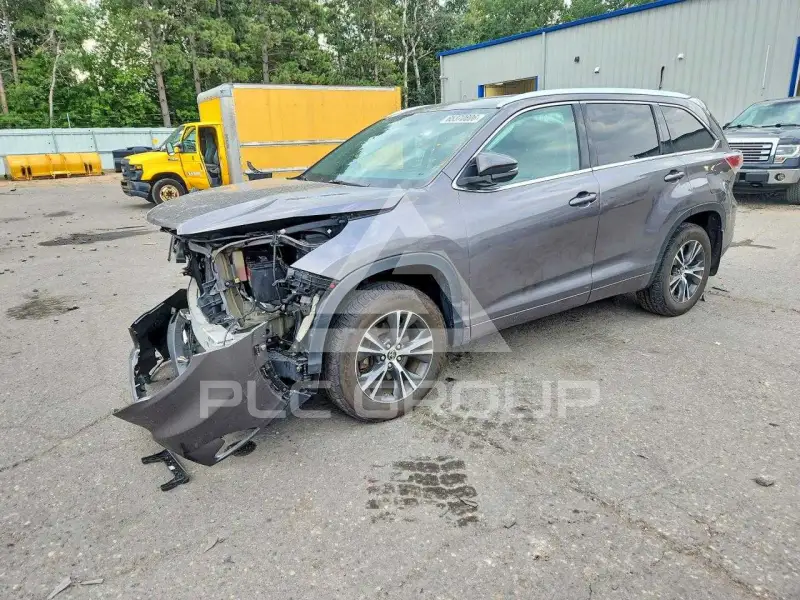 2016 Toyota Highlander фото