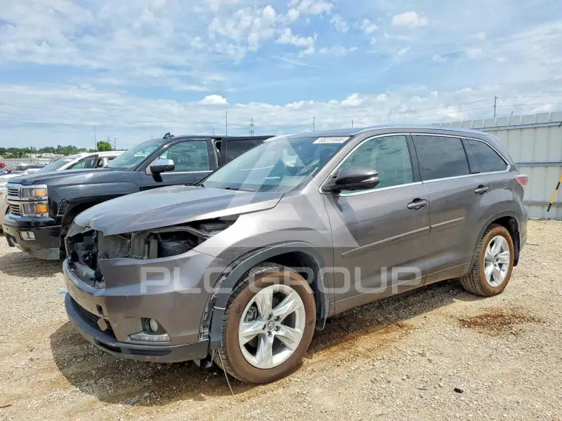 2016 Toyota Highlander photo