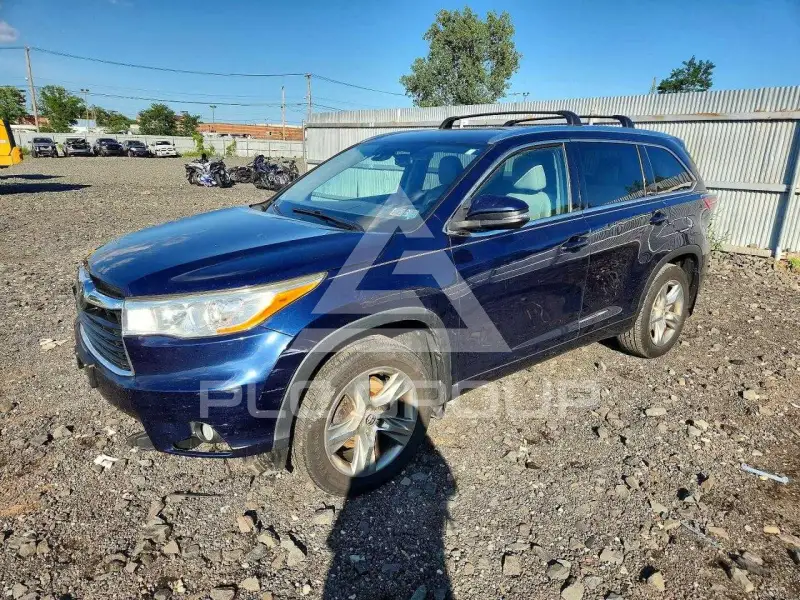 2016 Toyota Highlander photo