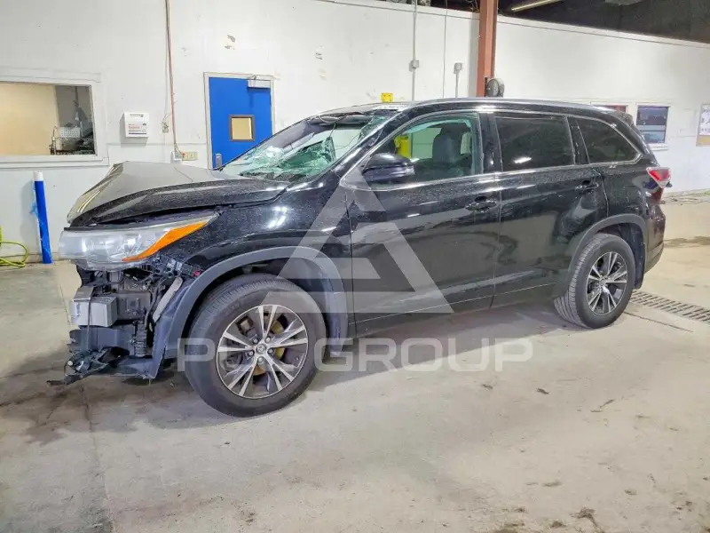 2016 Toyota Highlander фото