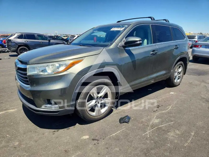 2016 Toyota Highlander photo
