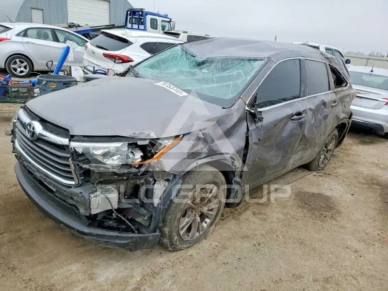 2016 Toyota Highlander фото