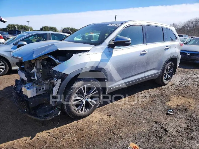 2016 Toyota Highlander фото