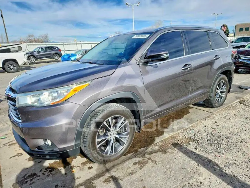 2016 Toyota Highlander фото