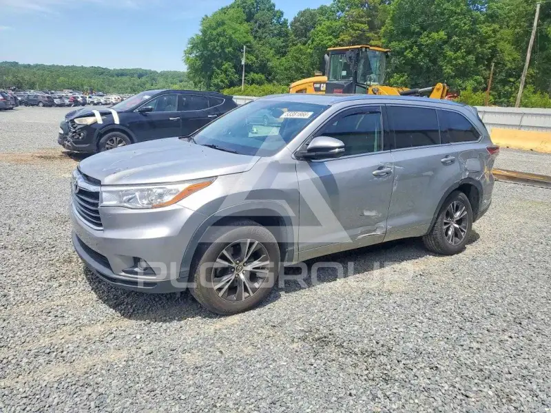 2016 Toyota Highlander фото