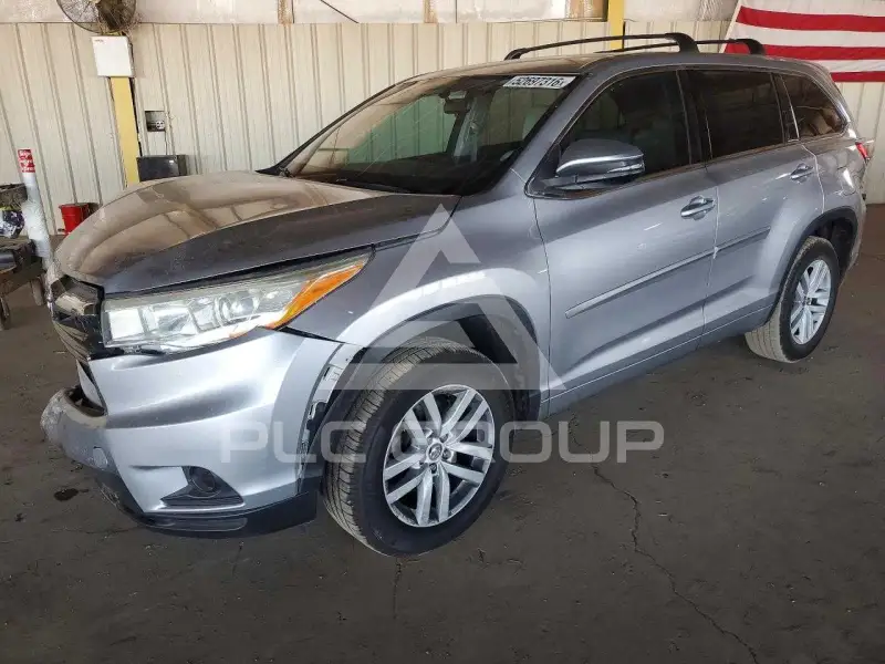 2016 Toyota Highlander photo
