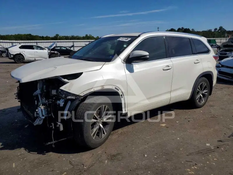 2016 Toyota Highlander фото
