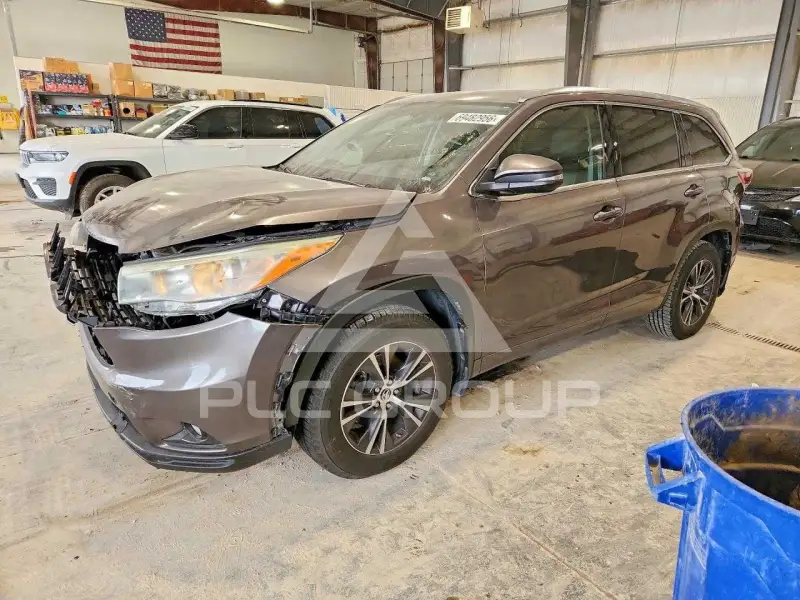 2016 Toyota Highlander фото