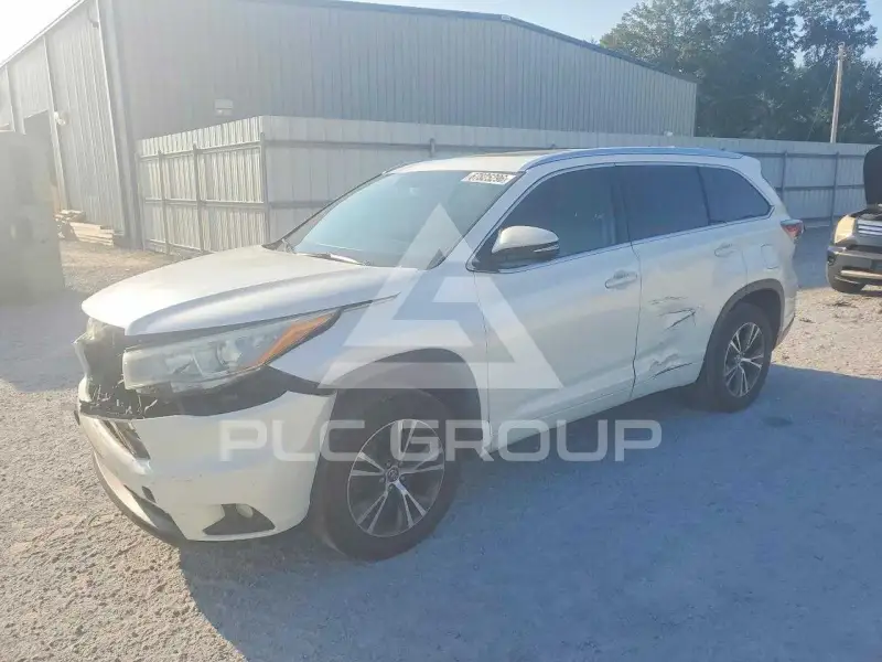 2016 Toyota Highlander фото