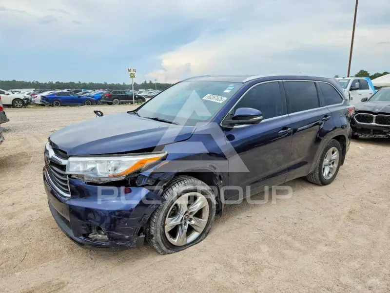 2016 Toyota Highlander photo