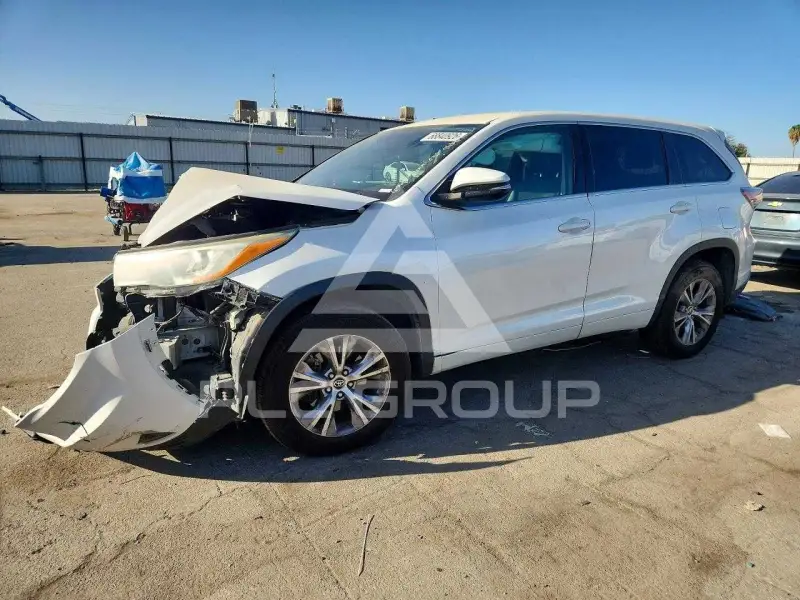 2016 Toyota Highlander photo