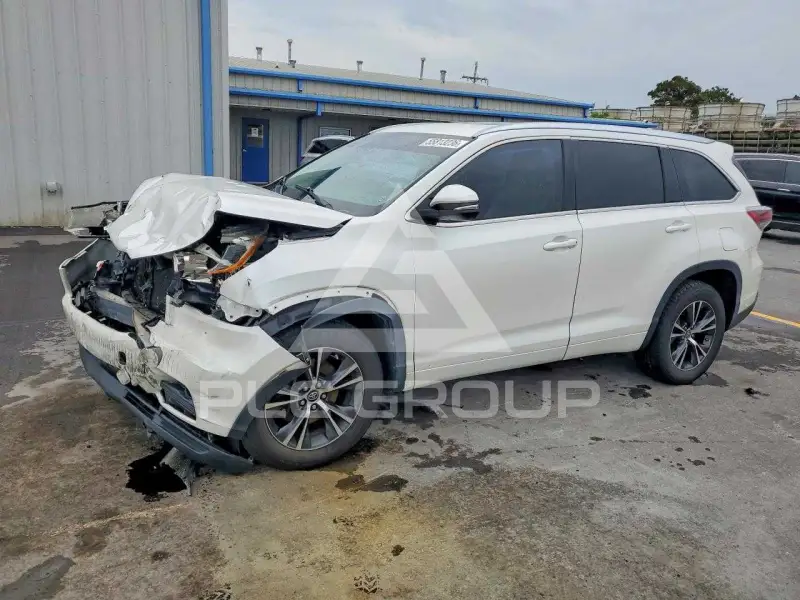 2016 Toyota Highlander фото