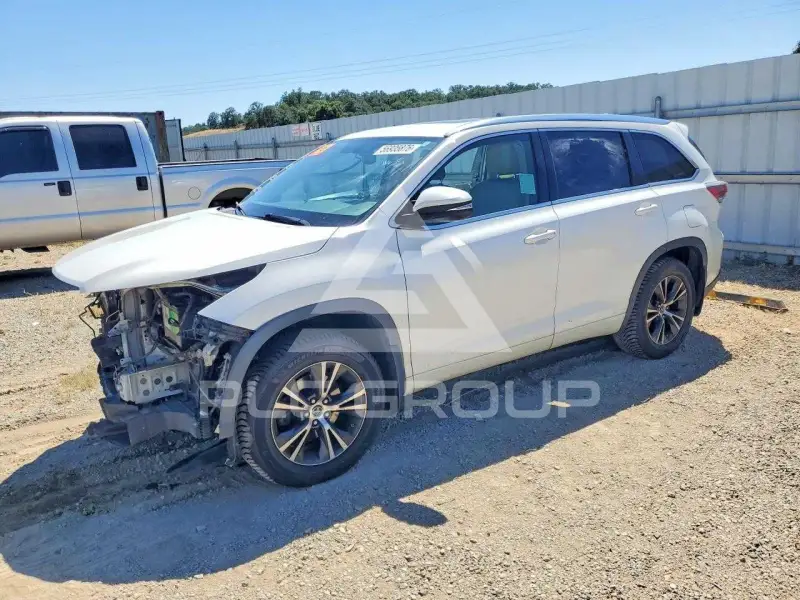 2016 Toyota Highlander фото