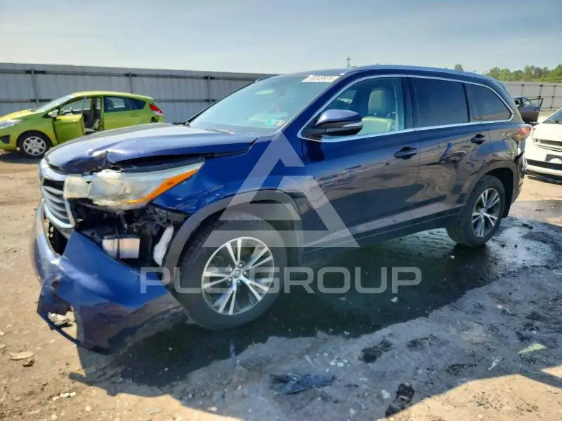 2016 Toyota Highlander фото