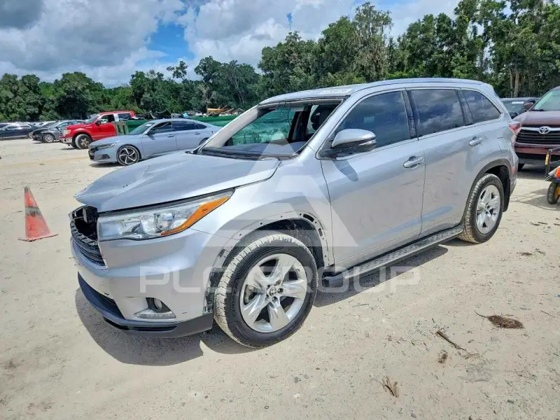 2016 Toyota Highlander photo