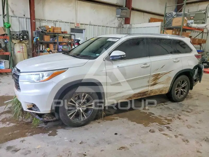 2016 Toyota Highlander фото