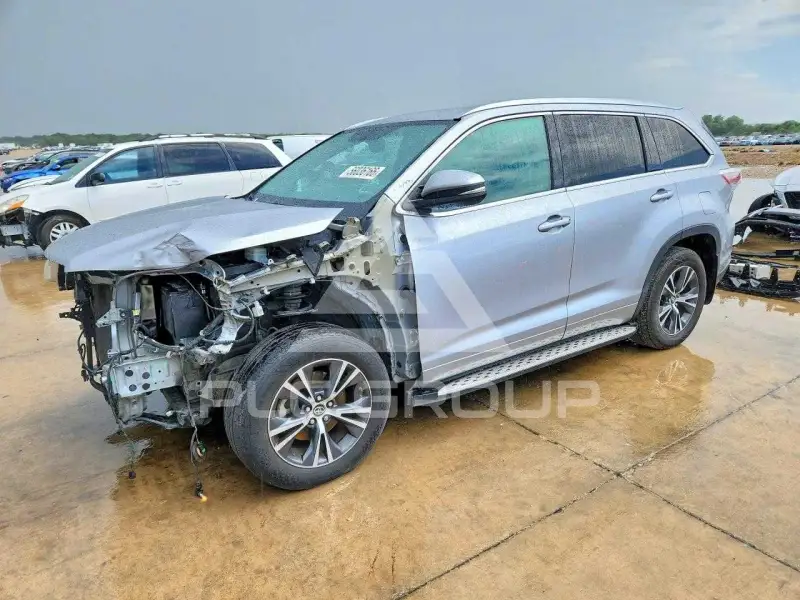 2016 Toyota Highlander фото