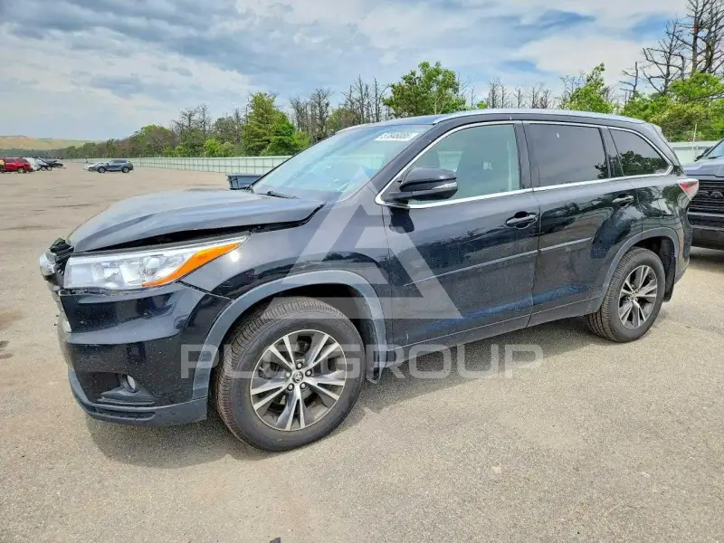 2016 Toyota Highlander фото