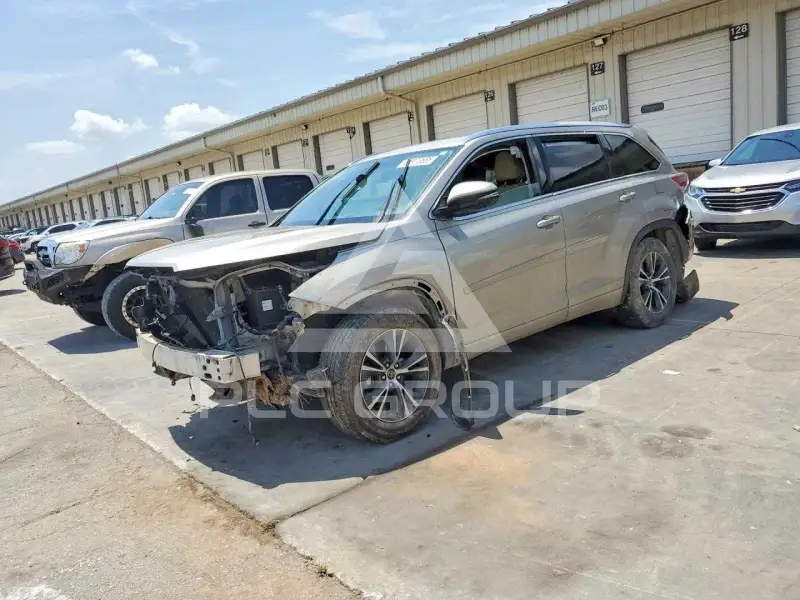 2016 Toyota Highlander фото