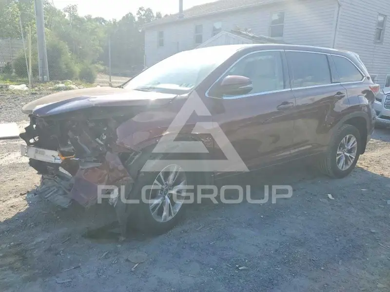 2016 Toyota Highlander photo