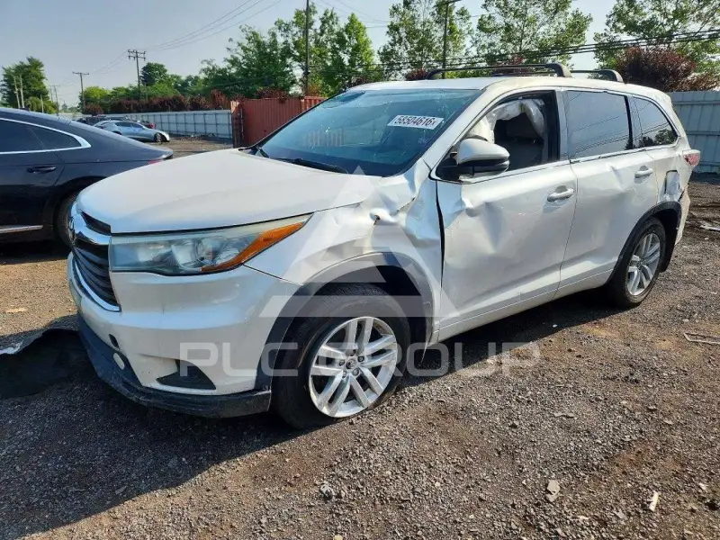 2016 Toyota Highlander photo