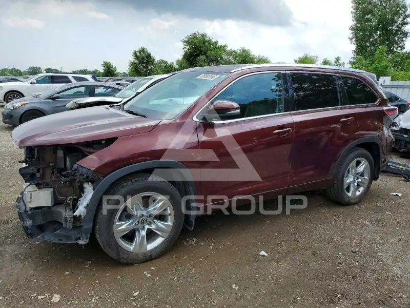 2016 Toyota Highlander photo