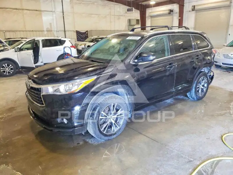 2016 Toyota Highlander фото