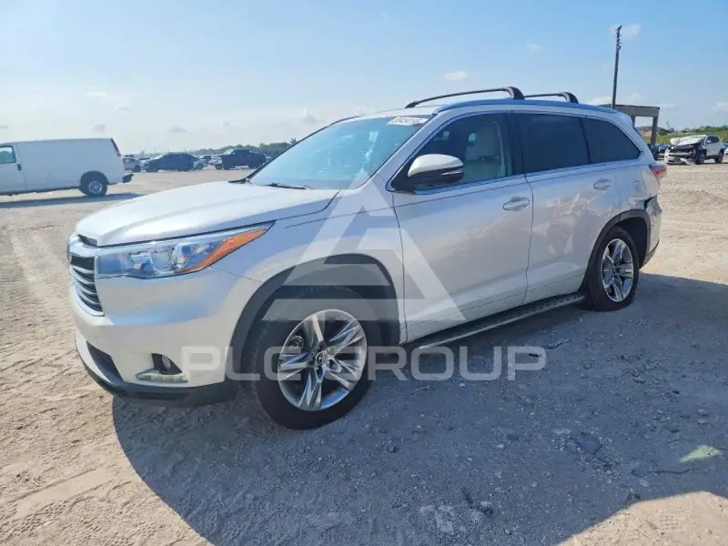 2016 Toyota Highlander photo