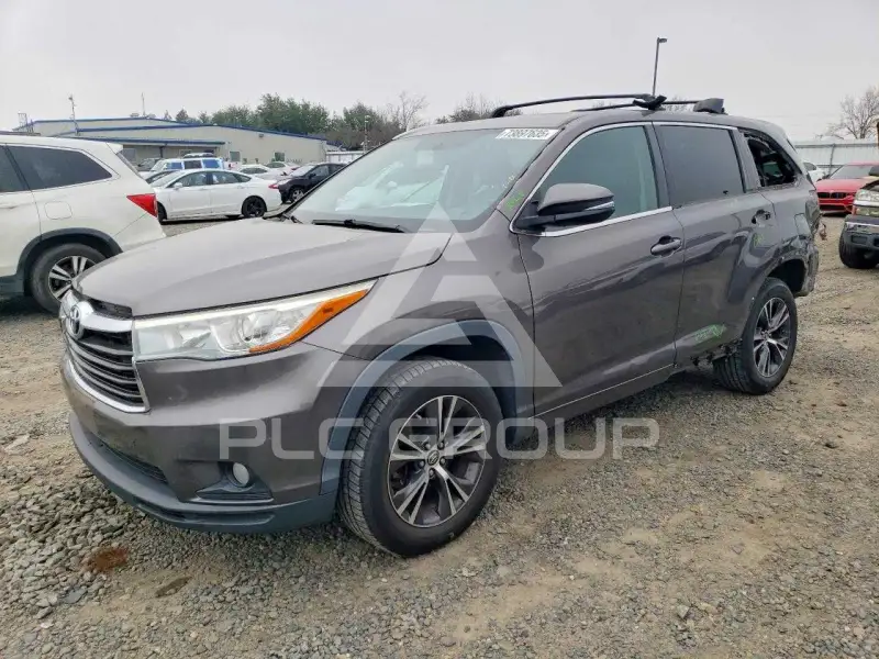 2016 Toyota Highlander фото