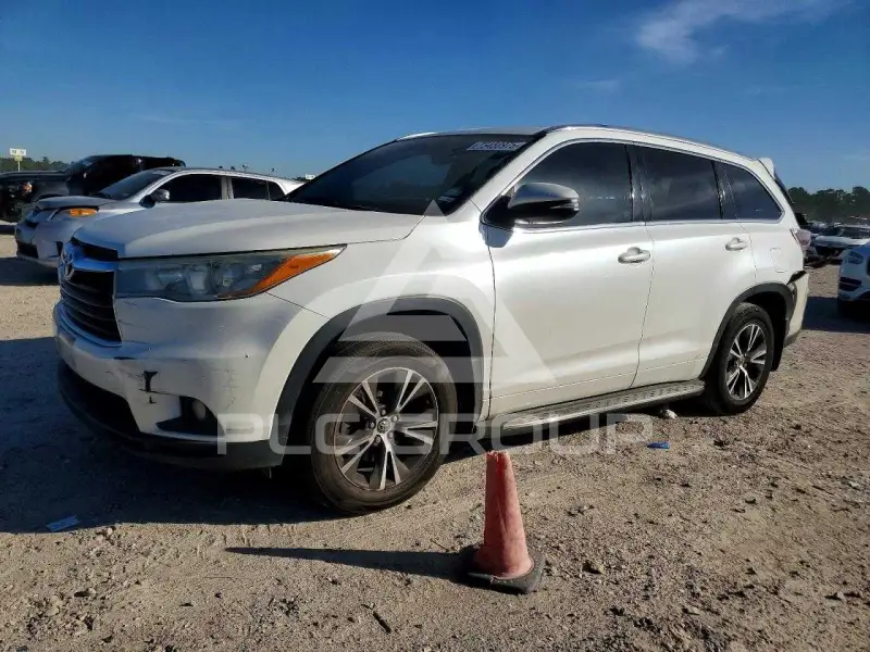 2016 Toyota Highlander фото