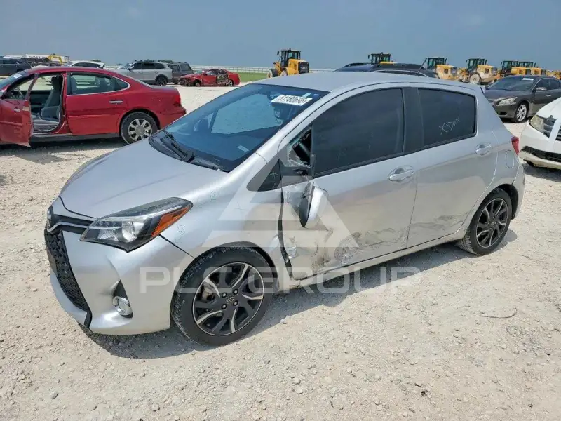 2016 Toyota YARIS фото