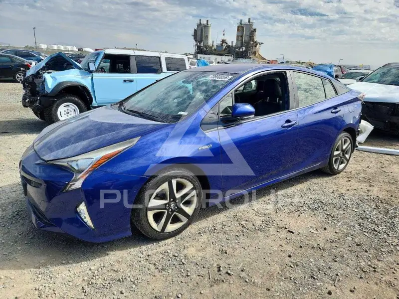 2016 Toyota PRIUS photo
