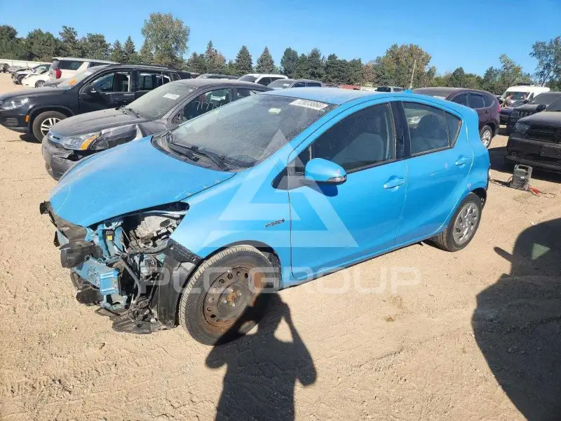 2016 Toyota PRIUS photo