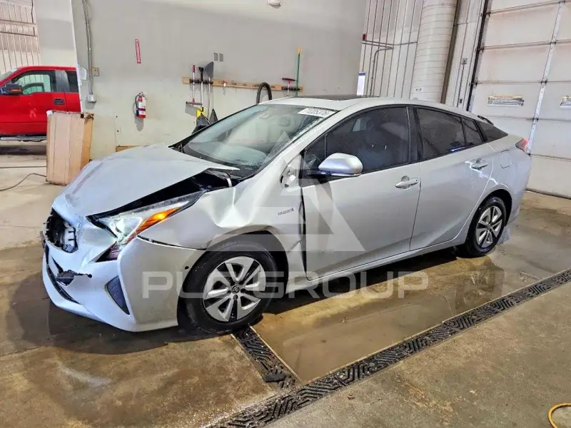 2016 Toyota PRIUS фото